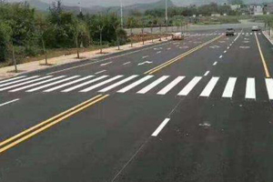 蘇州廠區(qū)道路劃線廠家,蘇州道路劃線公司多嗎？