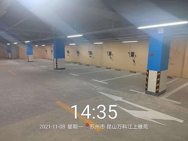 道路劃線，車位劃線，停車位劃線