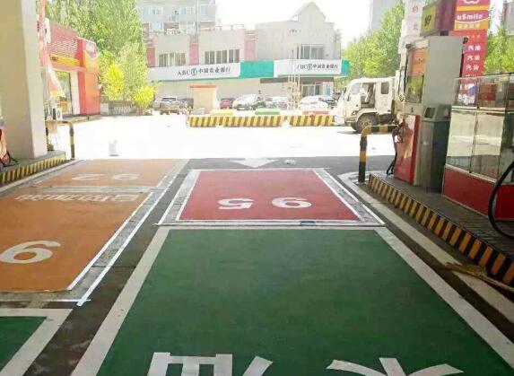加油站車位劃線有沒有什么更好的設計方案？