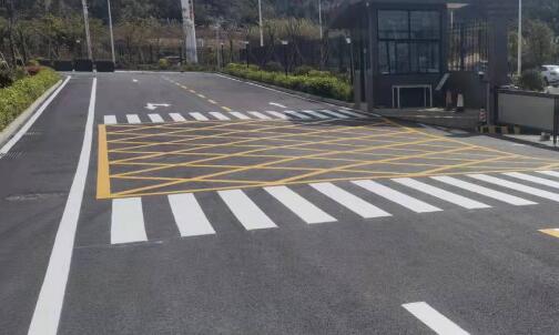 蘇州車間劃線廠區(qū)車間劃線，飛揚(yáng)專業(yè)施工