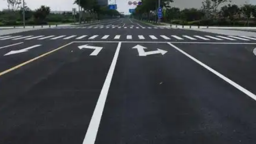 蘇州相城區(qū)廠區(qū)劃線選哪家？專業(yè)施工團(tuán)隊(duì)，多年經(jīng)驗(yàn)值得信賴